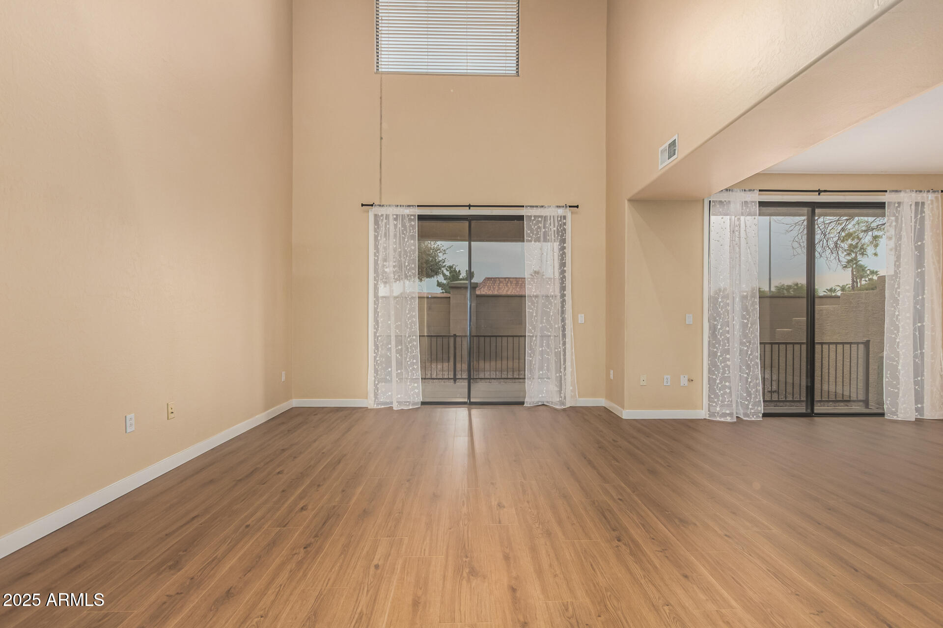 705 W QUEEN CREEK Road 1201