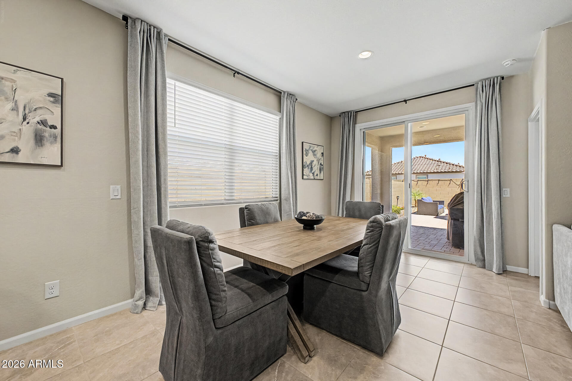 3236 W JUNIPER CANYON Drive