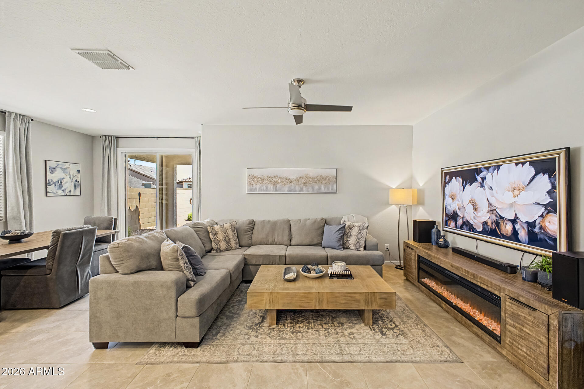 3236 W JUNIPER CANYON Drive