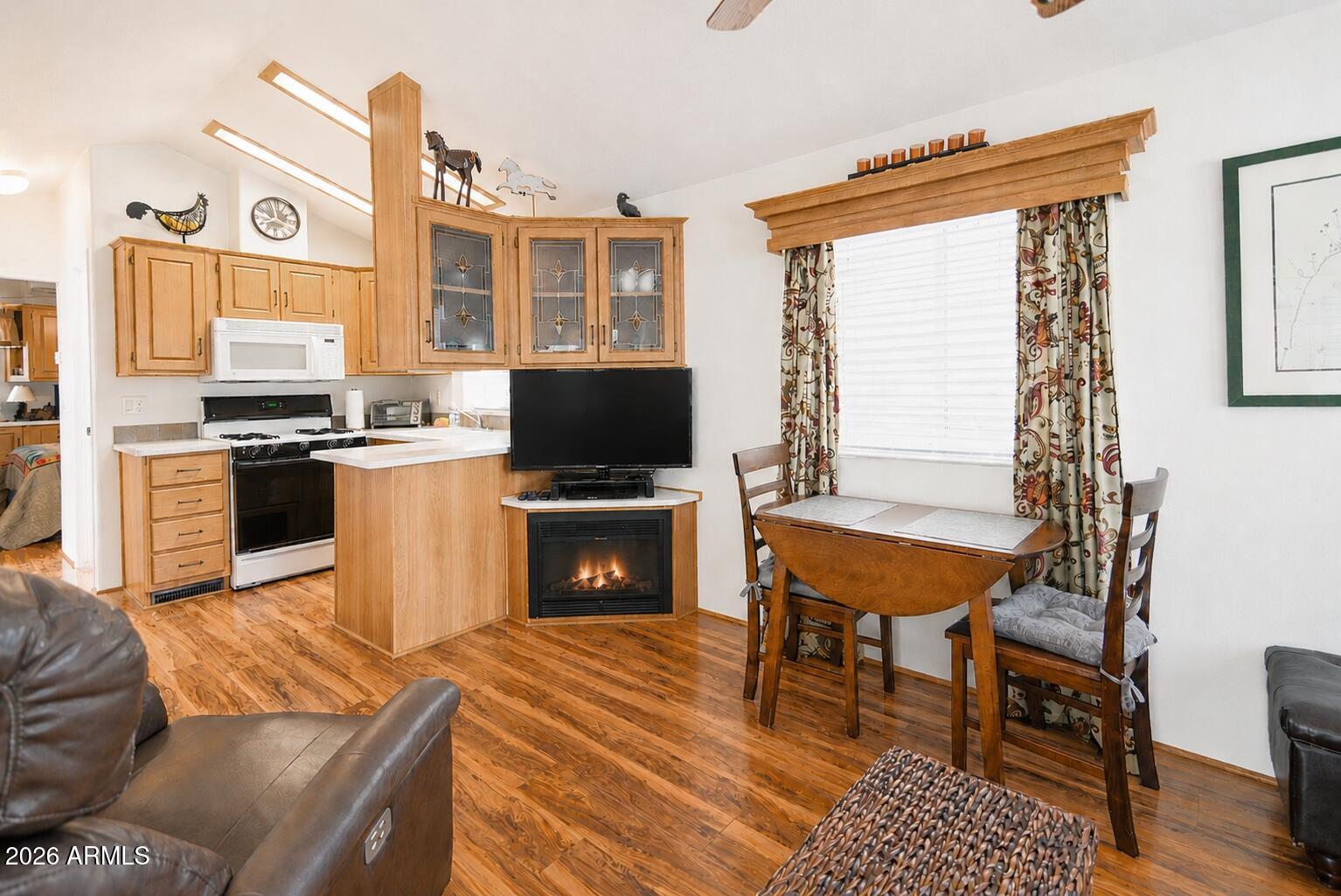 2263 HANGING TREE Lane