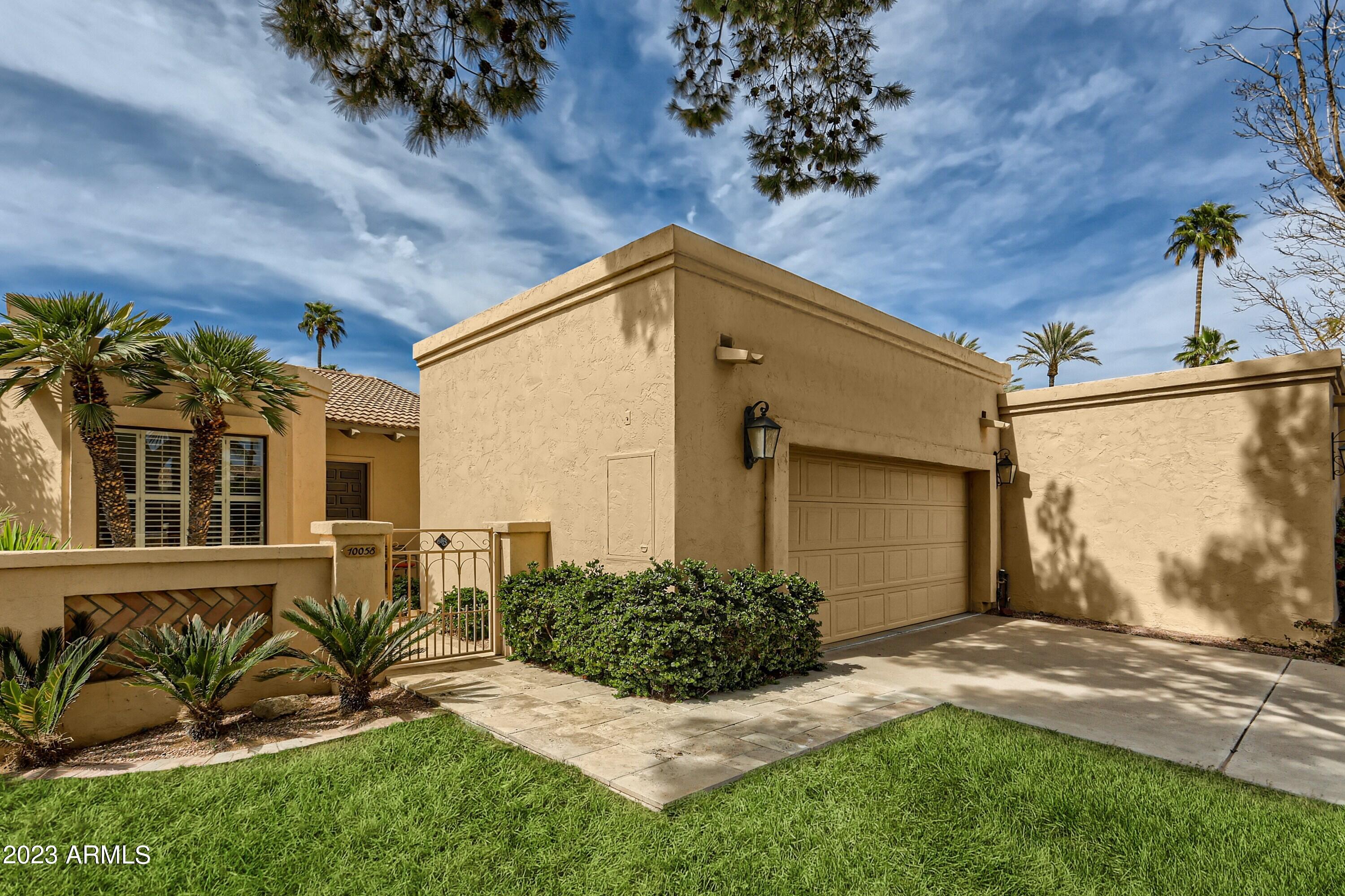 Photo 1 of 11 — 10058 E CINNABAR Avenue, Scottsdale, AZ 85258