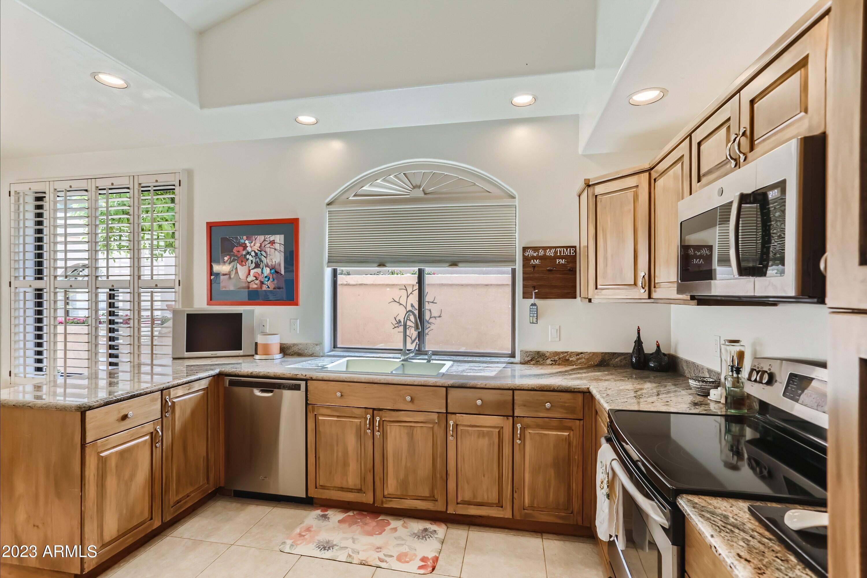 10058 E CINNABAR Avenue