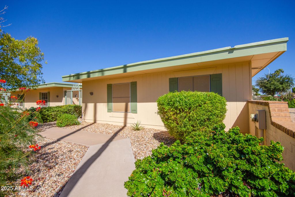 Photo of 10520 W Ocotillo Drive, Sun City, AZ 85373 (MLS # 6932660)