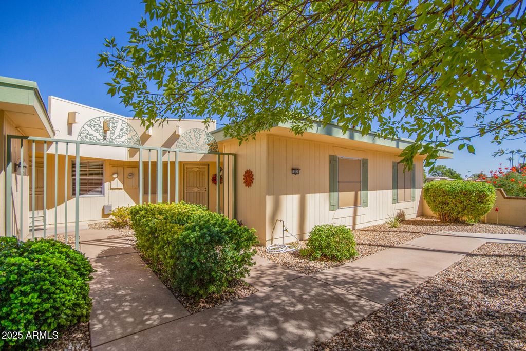 Photo of 10520 W Ocotillo Drive, Sun City, AZ 85373 (MLS # 6932660)