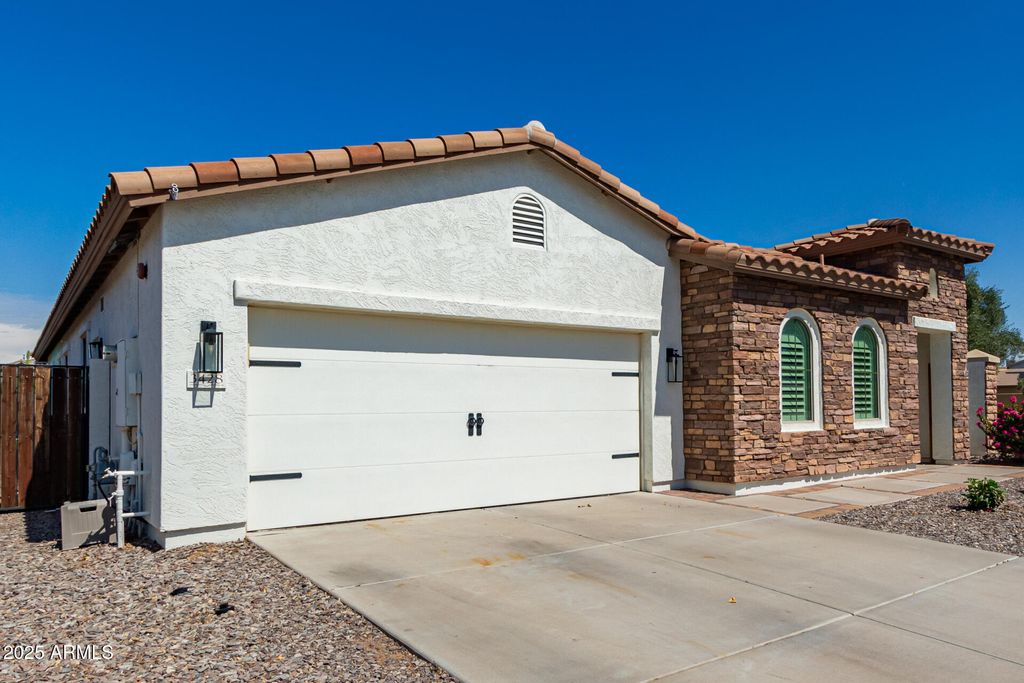 Photo of 3428 E Ravenswood Drive, Gilbert, AZ 85298 (MLS # 6924004)