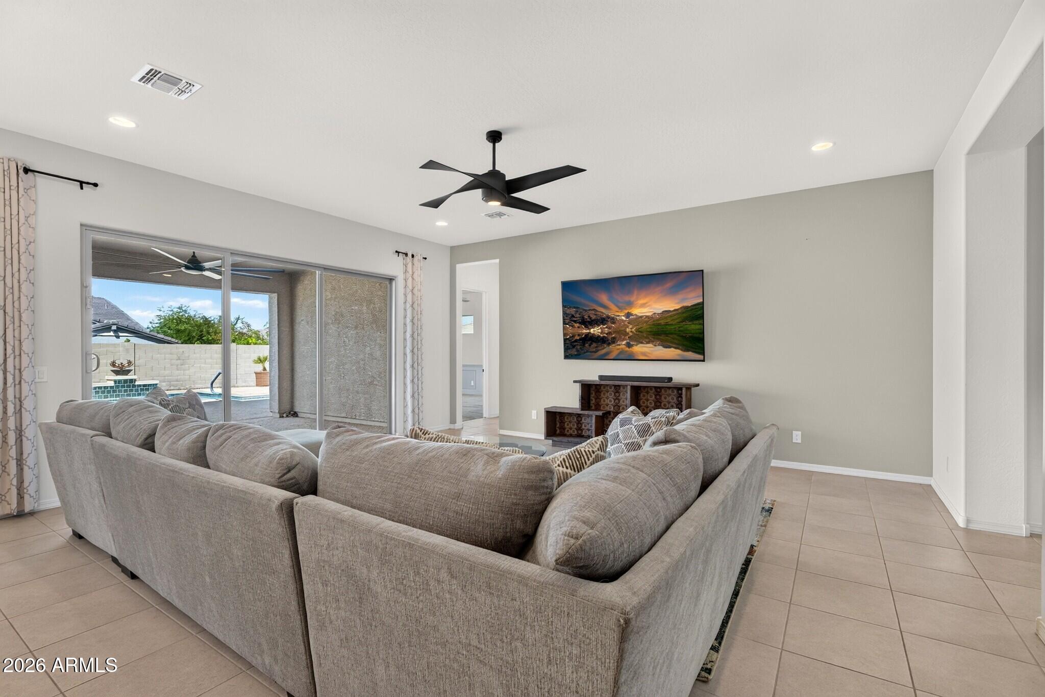 2914 E INCA Lane