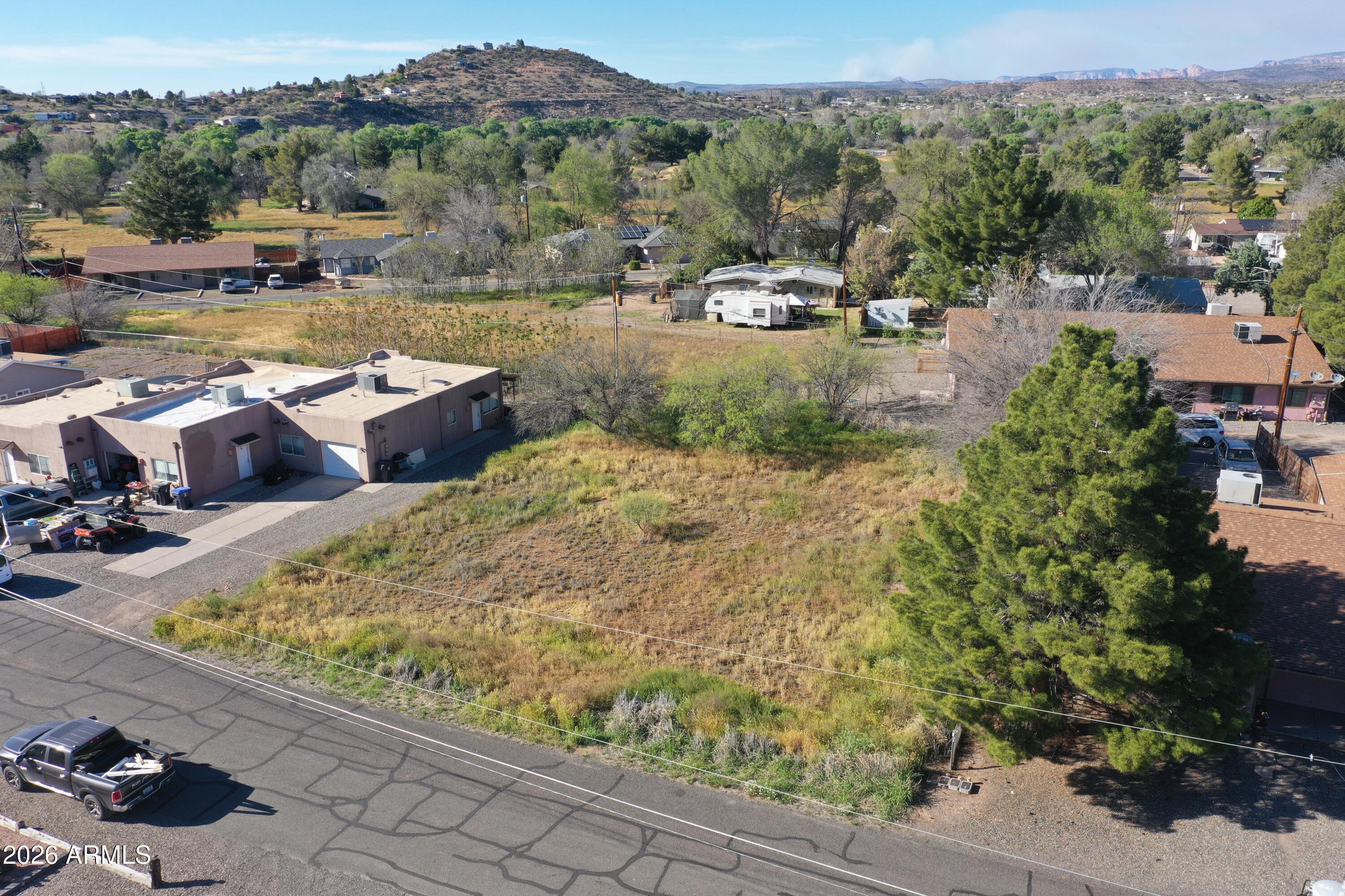 3980 E VALLEY Lane 32