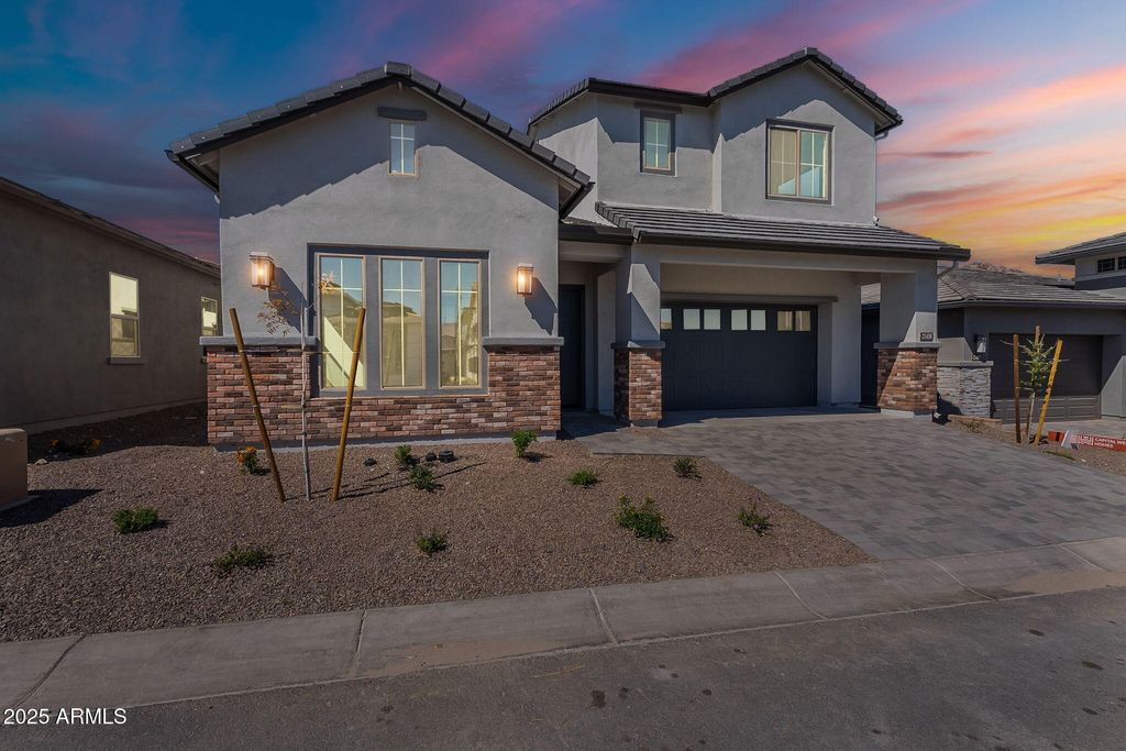 Photo of 21430 W Meadowbrook Avenue, Buckeye, AZ 85396 (MLS # 6968976)