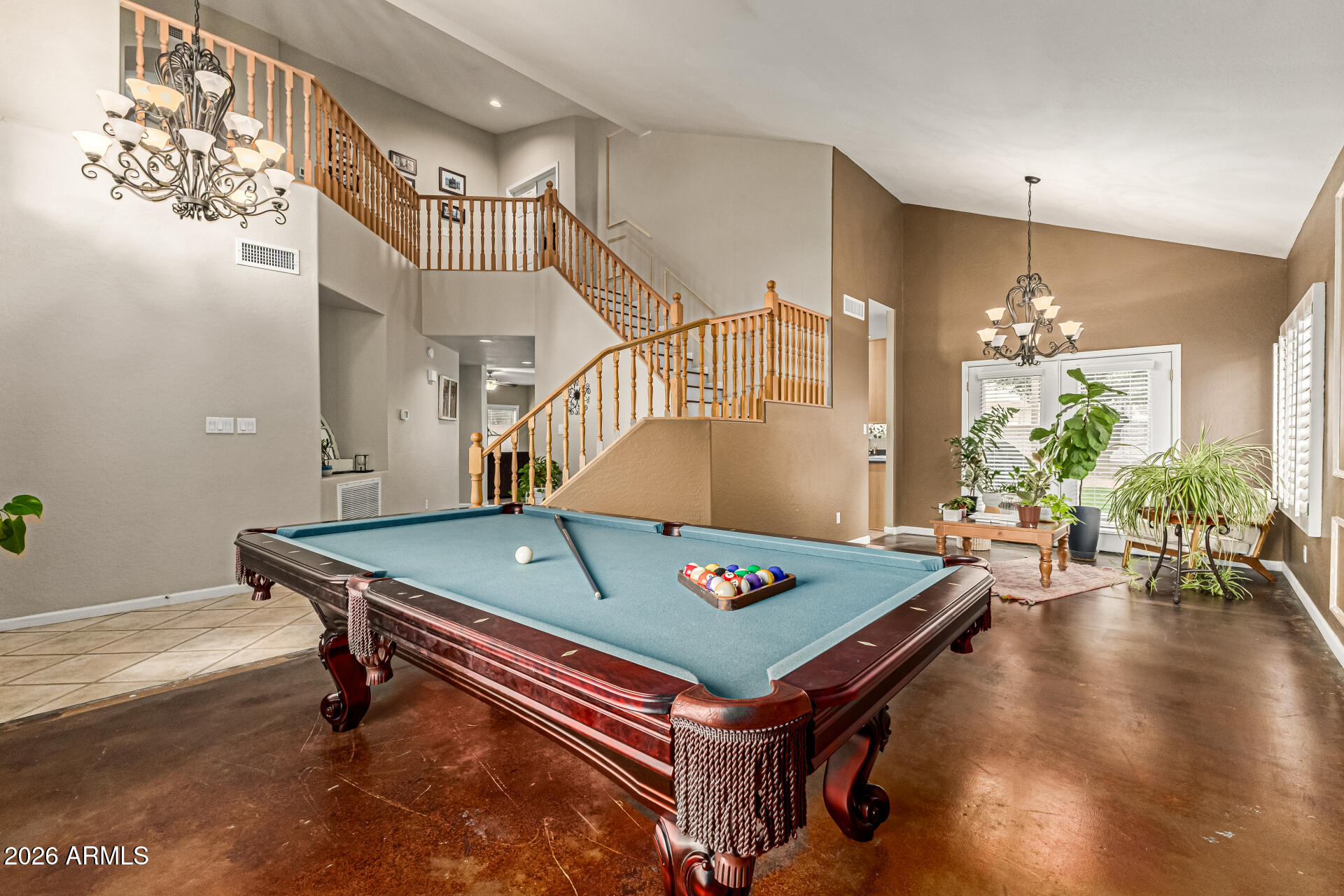 744 W ESTRELLA Drive