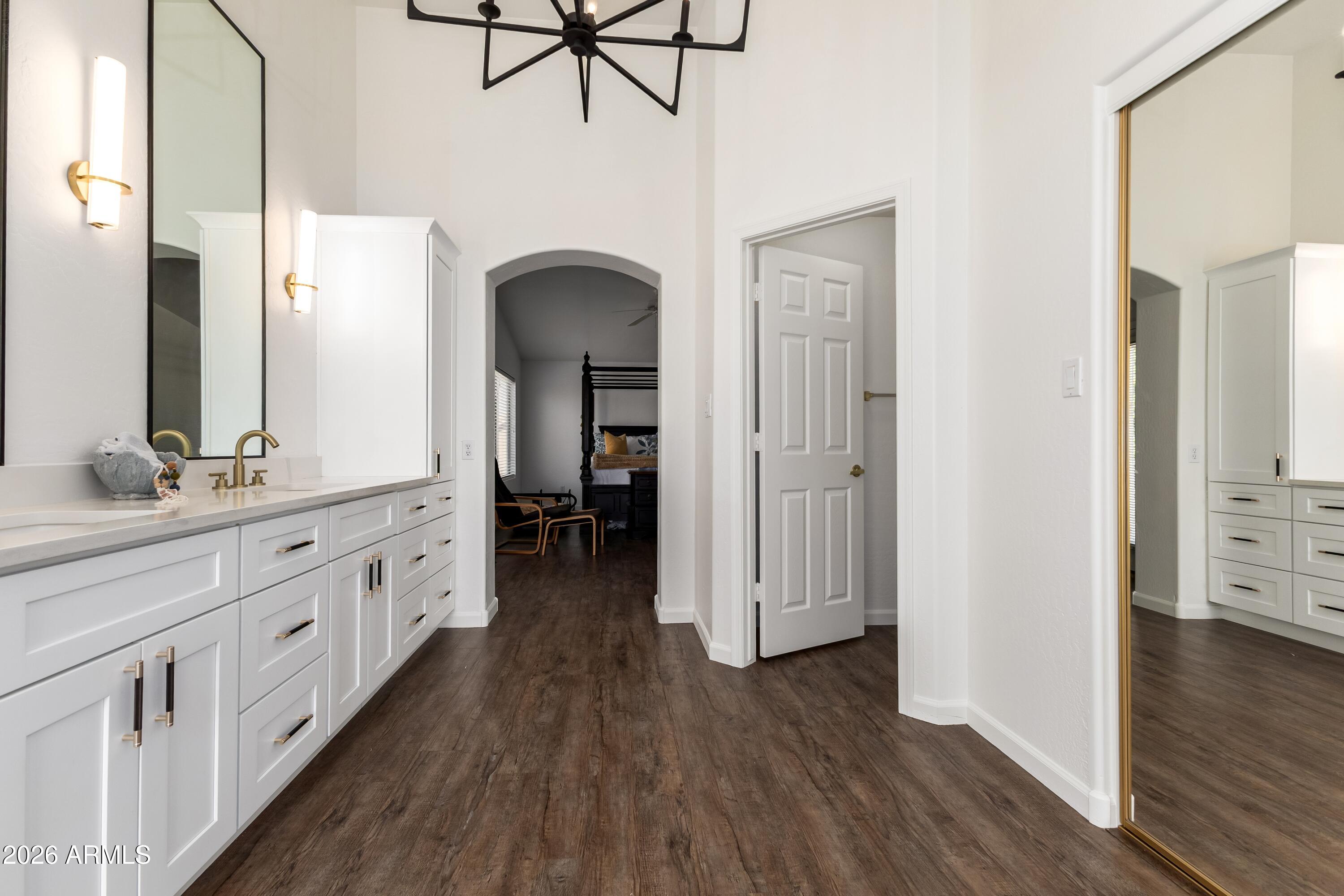 744 W ESTRELLA Drive