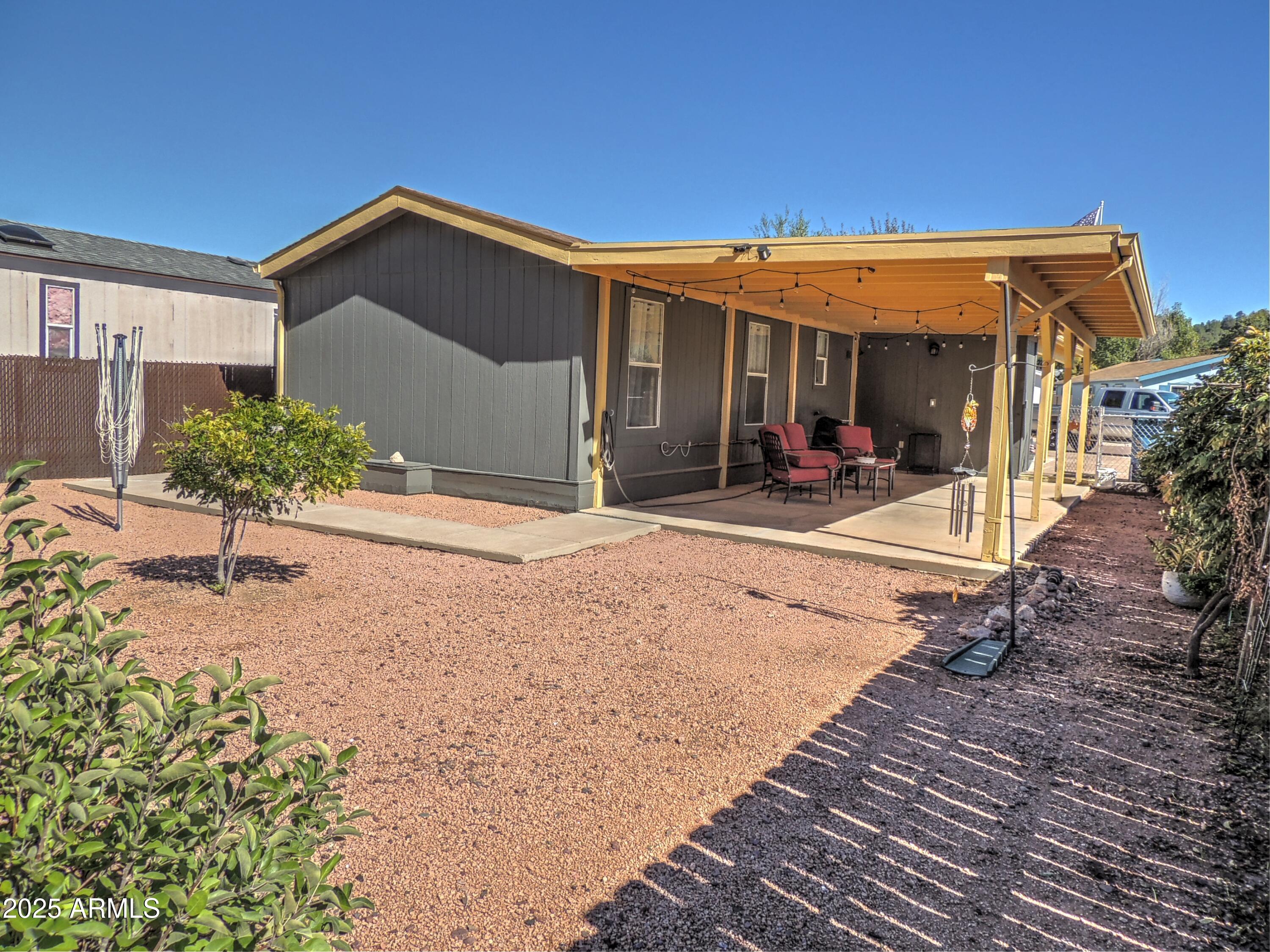 HOUSTON CREEK LANDING - Residential