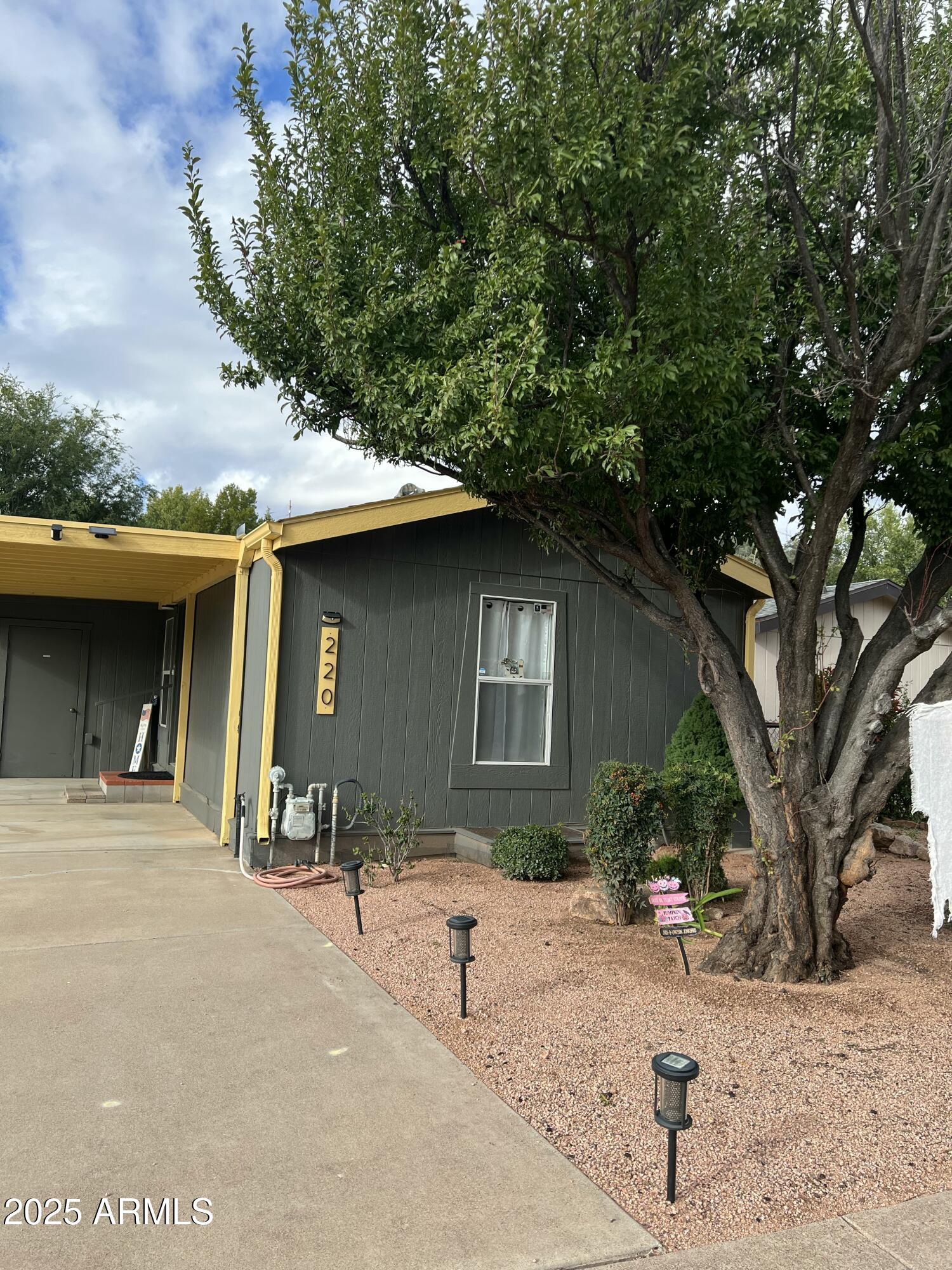 HOUSTON CREEK LANDING - Residential