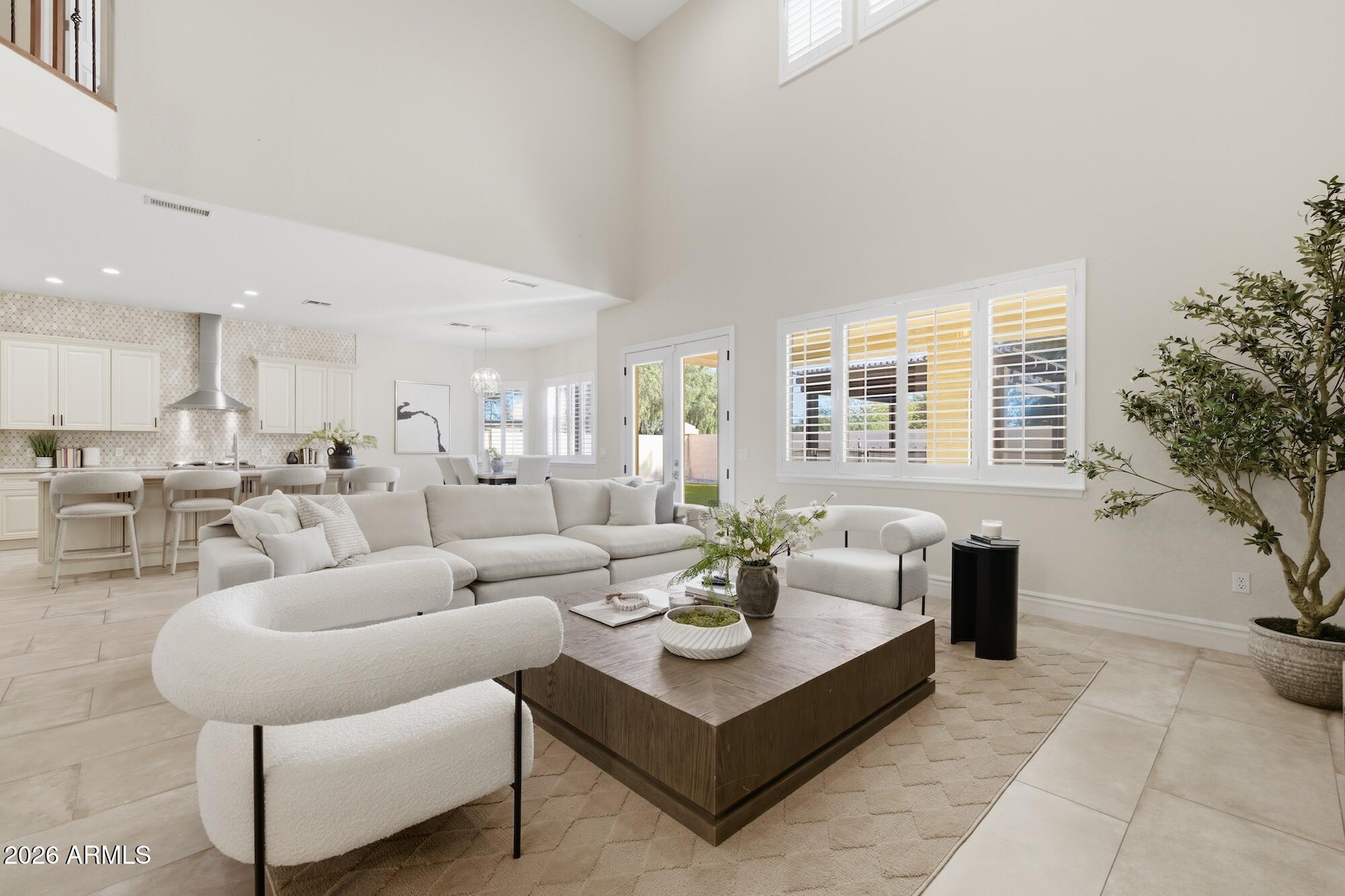 3425 E MOCKINGBIRD Drive