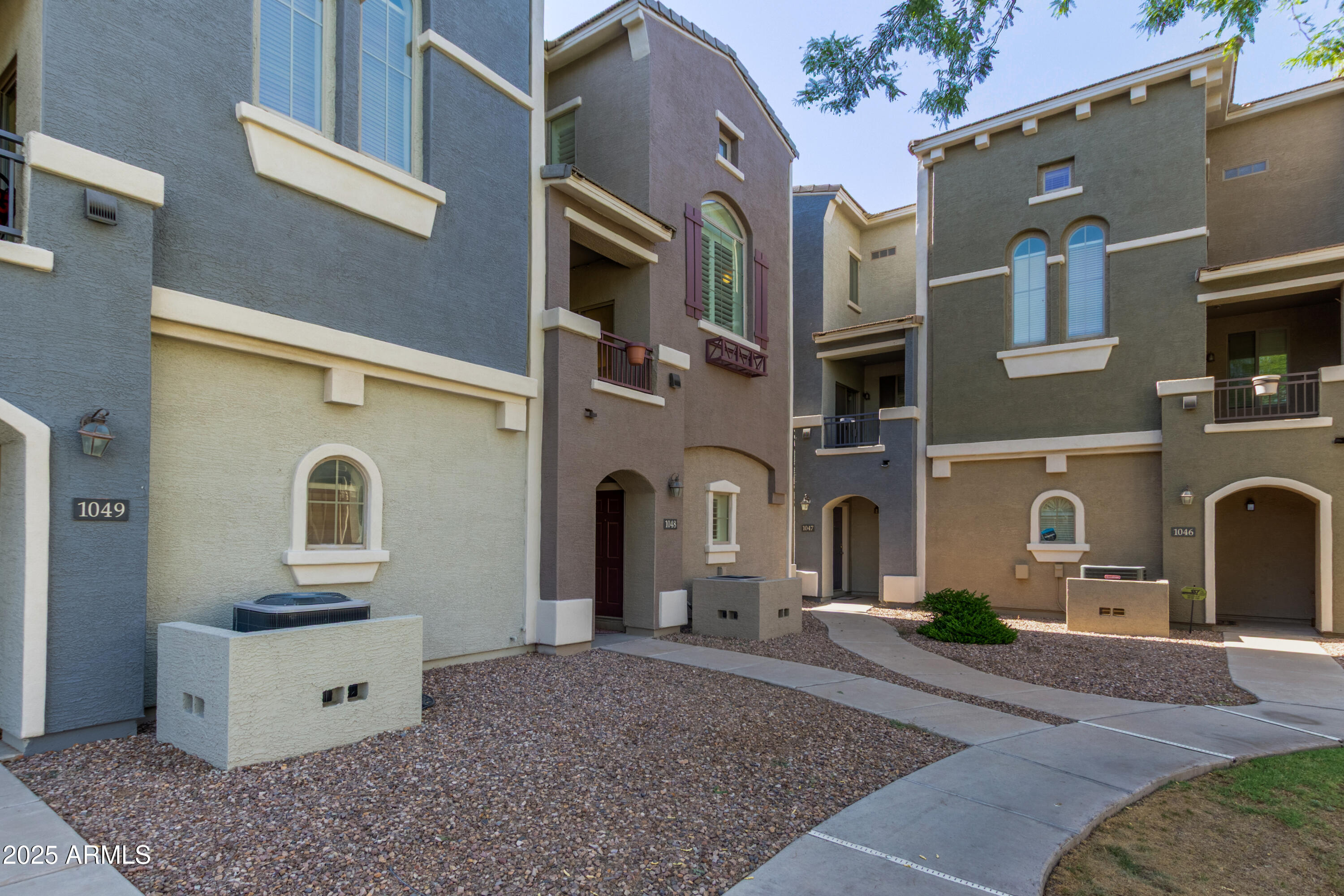 2401 E RIO SALADO Parkway 1048