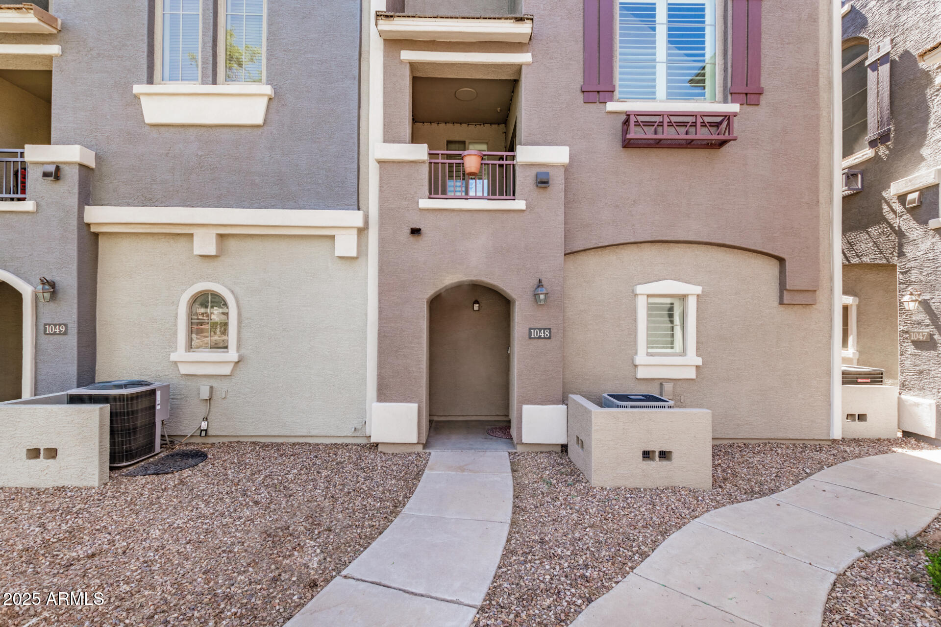 2401 E RIO SALADO Parkway 1048
