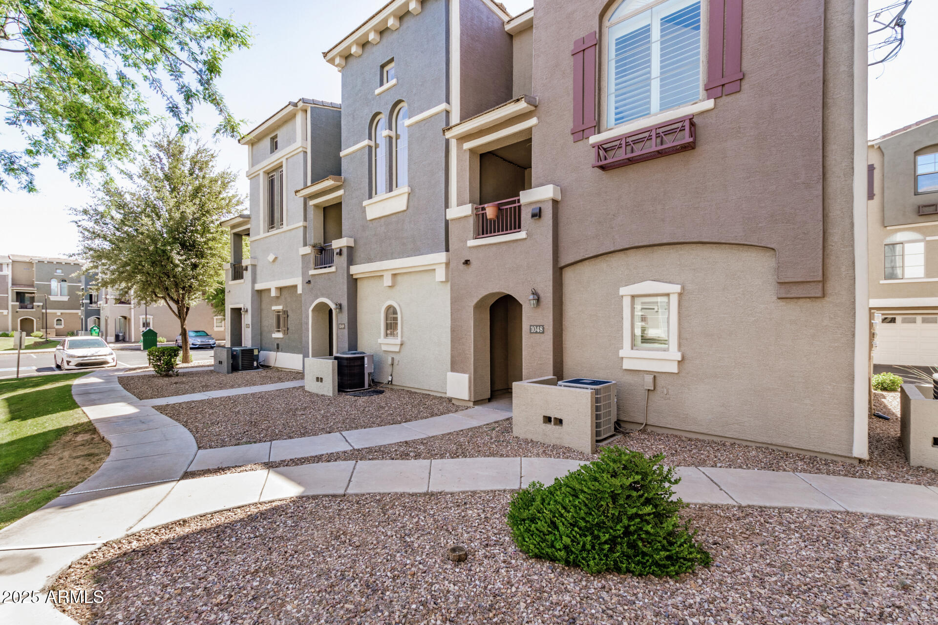 2401 E RIO SALADO Parkway 1048