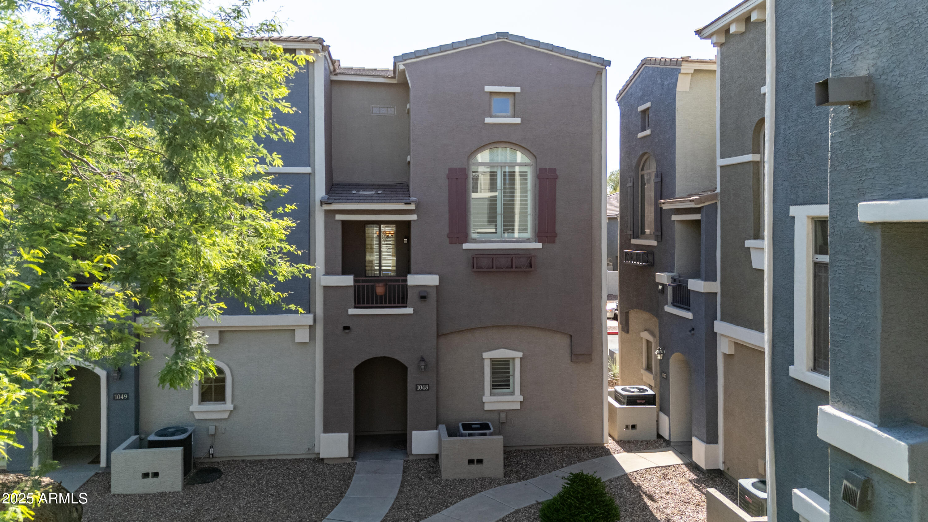 2401 E RIO SALADO Parkway 1048