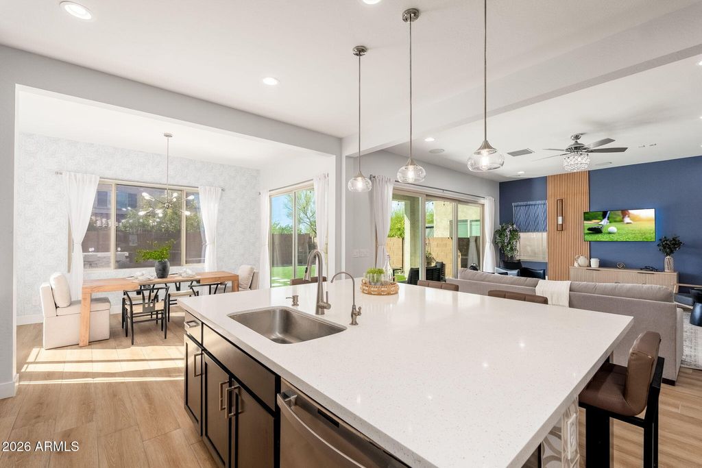 Photo of 3413 E Crest Lane, Phoenix, AZ 85050 (MLS # 7000837)