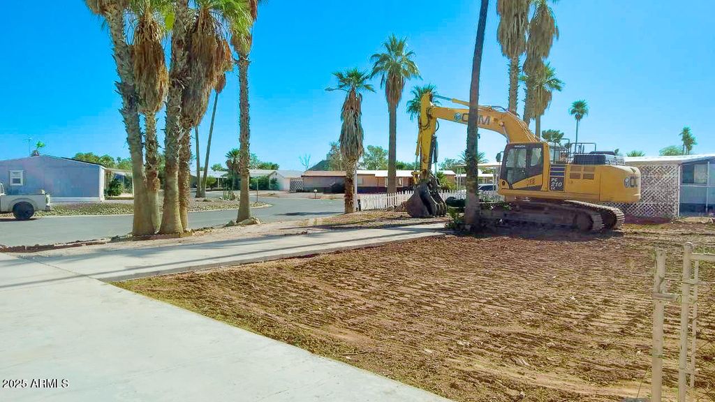 Photo of 1119 W Corinthian Circle #84, Casa Grande, AZ 85122 (MLS # 6975623)