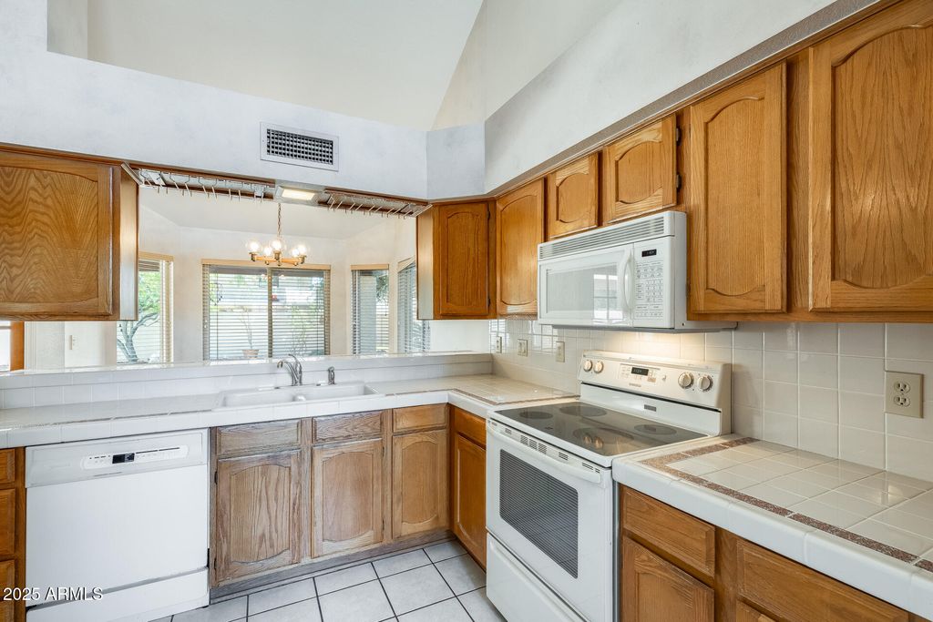 Photo of 5757 E Fox Street, Mesa, AZ 85205 (MLS # 6933876)