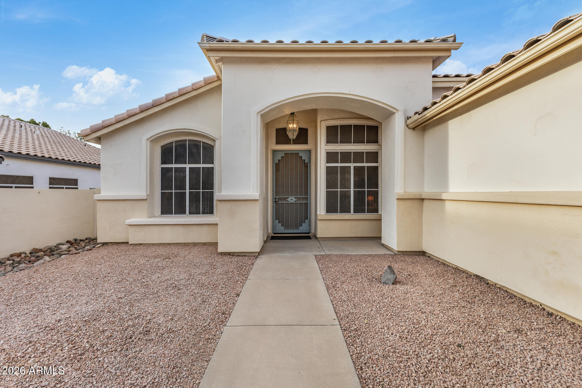 6558 E ROLAND Street