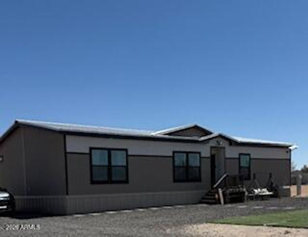 Photo of 43283 W Earll Drive, Tonopah, AZ 85354 (MLS # 7032052)