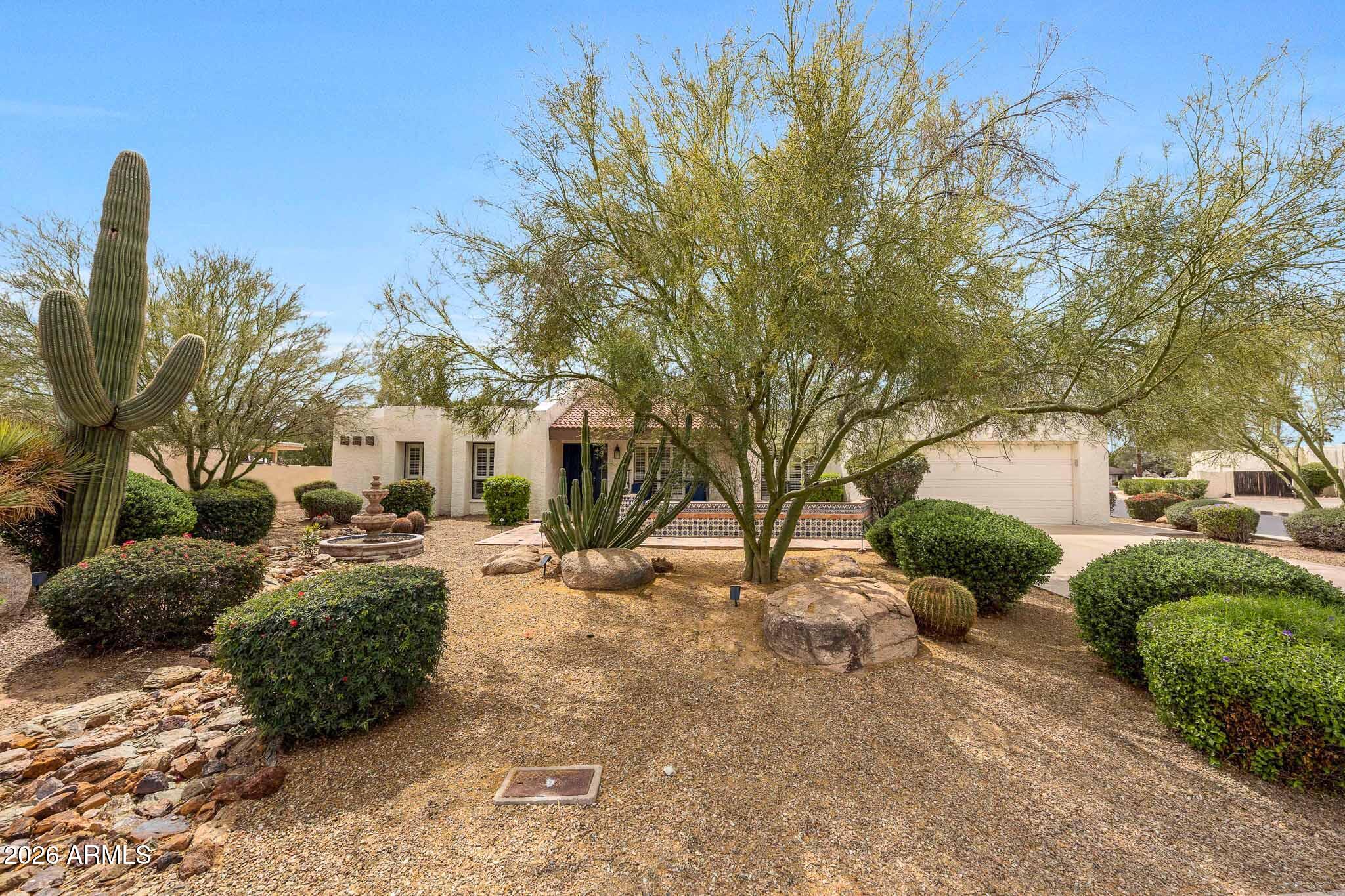 5001 E REDFIELD Road