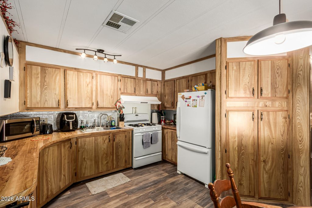 Photo of 10540 E Apache Trail #6, Apache Junction, AZ 85120 (MLS # 6968812)