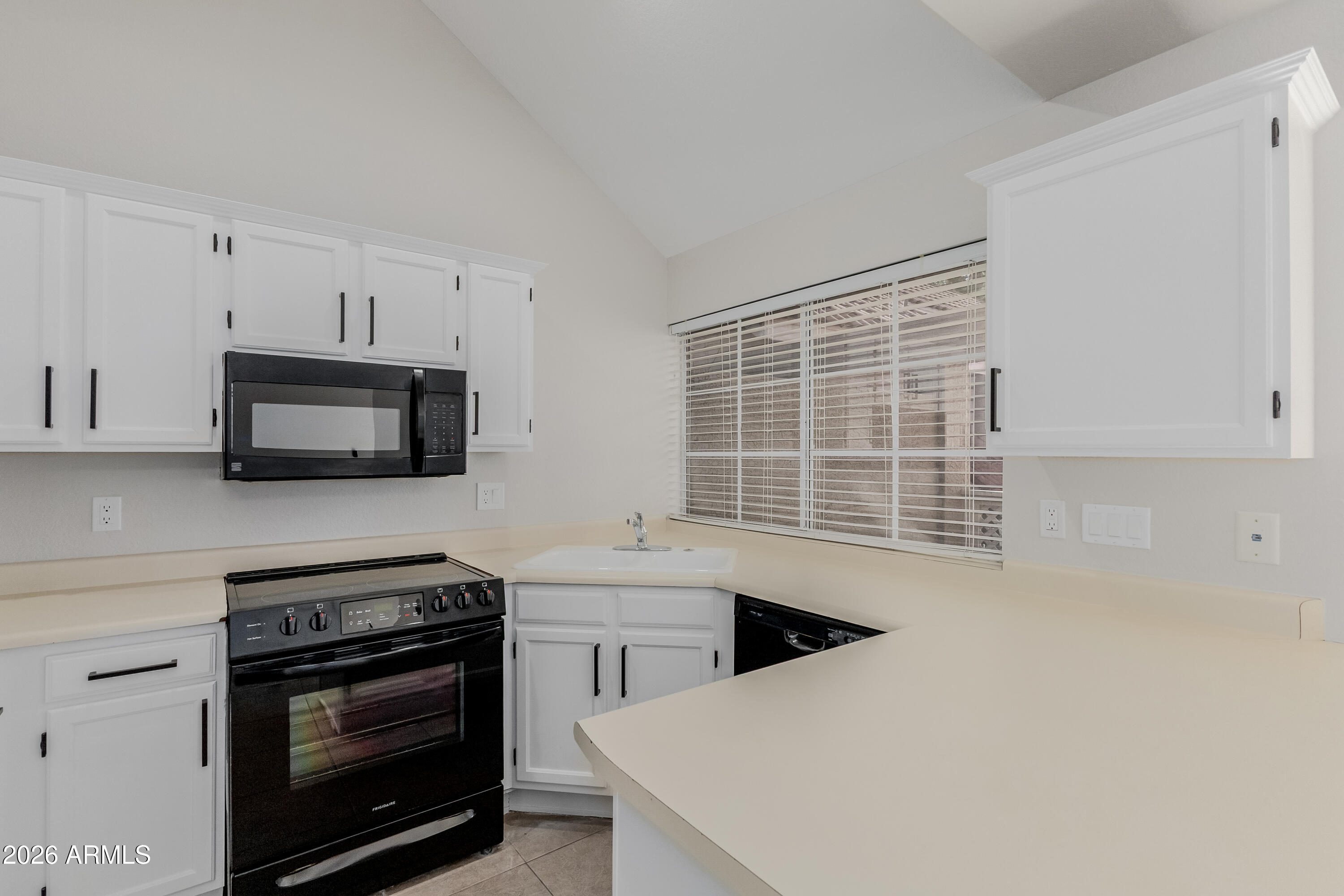 1633 E LAKESIDE Drive 35