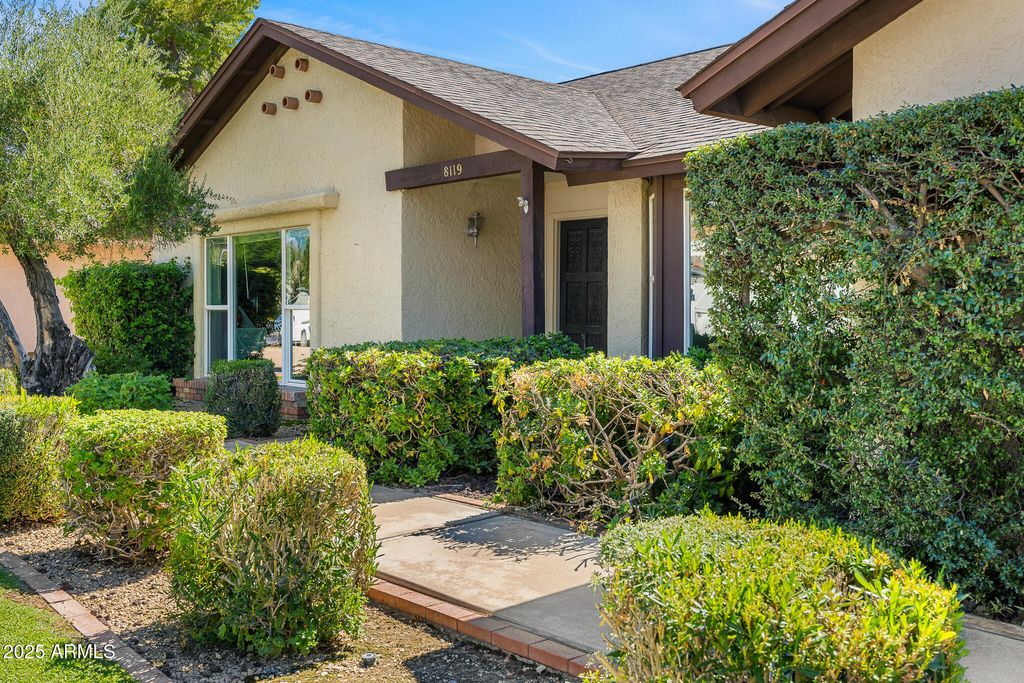 Photo of 8119 E Naseem Trail, Scottsdale, AZ 85258 (MLS # 6933359)