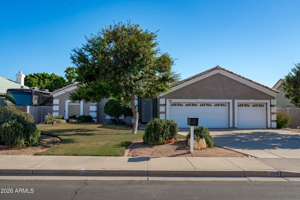 Photo of 2739 E Hermosa Vista Drive, Mesa, AZ 85213 (MLS # 7002301)