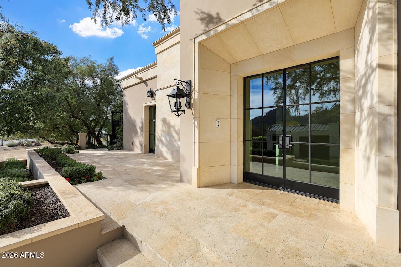 5434 E LINCOLN Drive 75