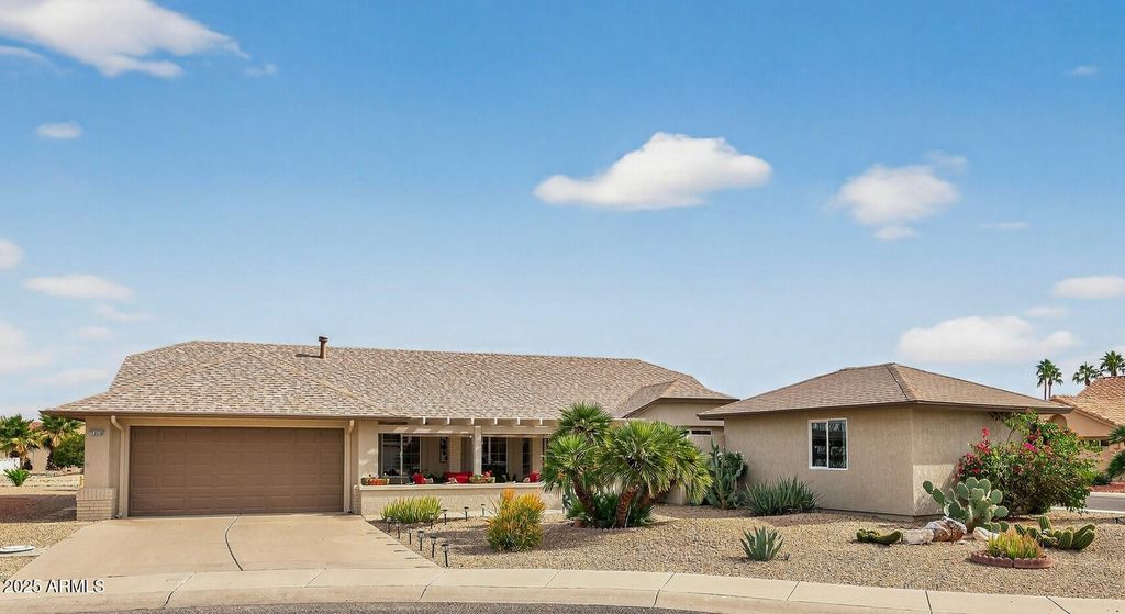 Photo of 13548 W Pavillion Drive, Sun City West, AZ 85375 (MLS # 6975045)