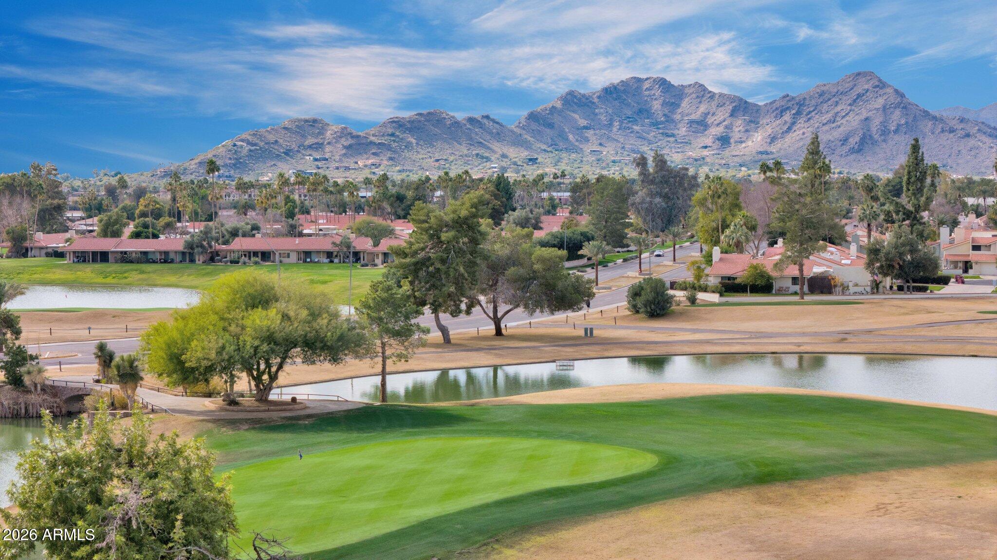 7612 N VIA CAMELLO DEL SUR --