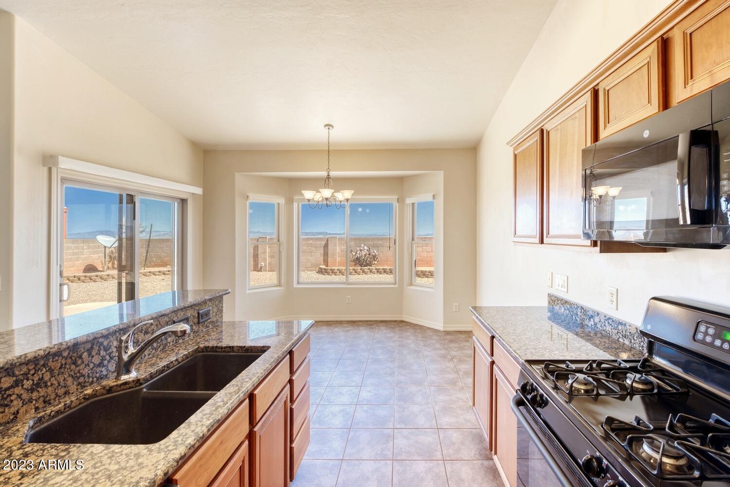 CASAS ADOBE - Residential