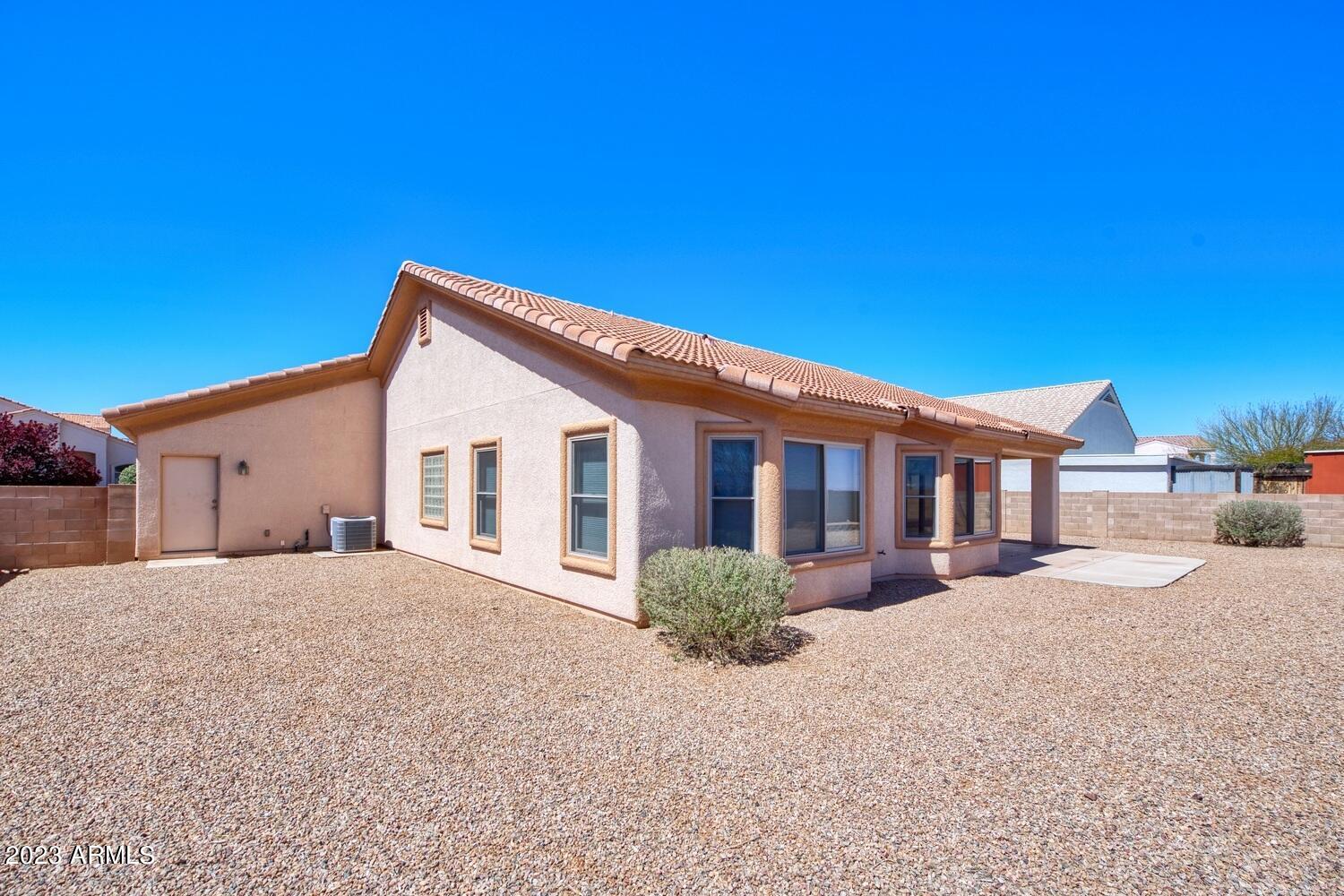 CASAS ADOBE - Residential