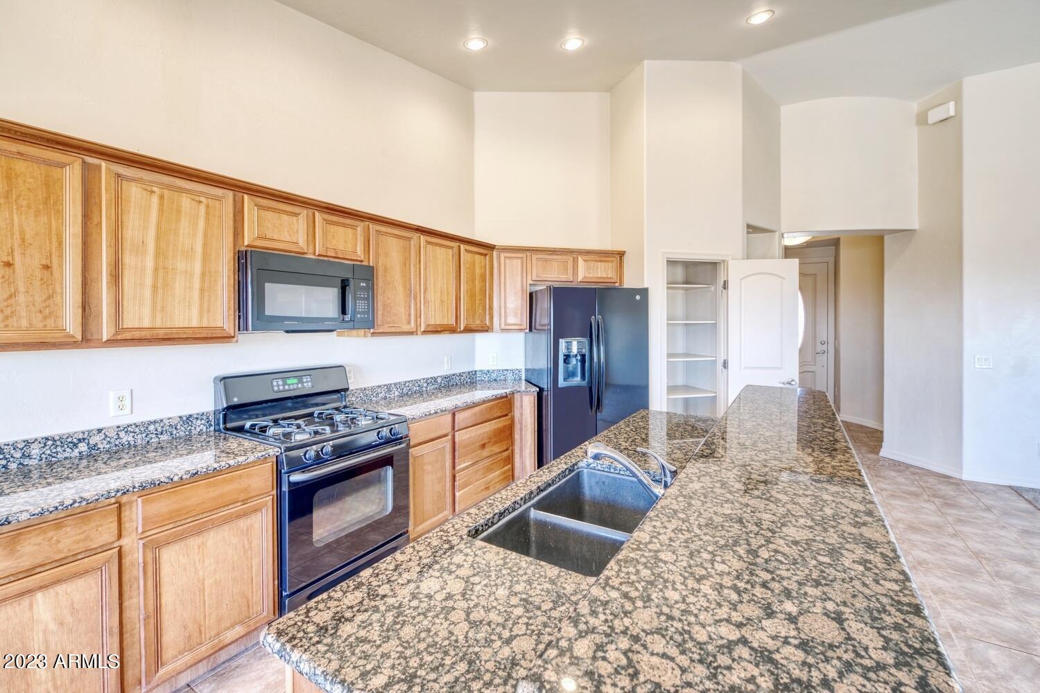 CASAS ADOBE - Residential