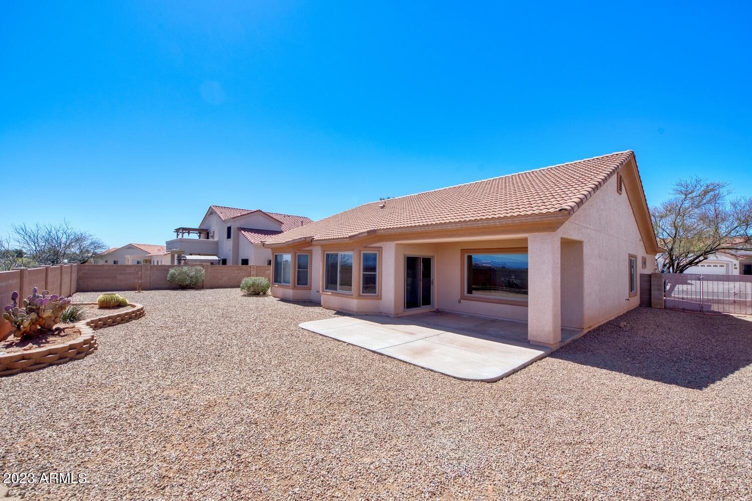 CASAS ADOBE - Residential