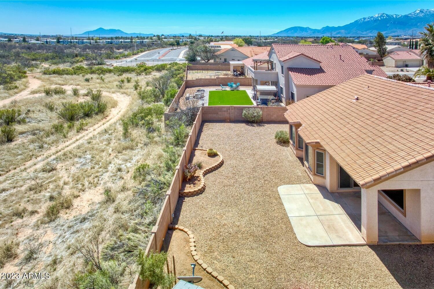 CASAS ADOBE - Residential