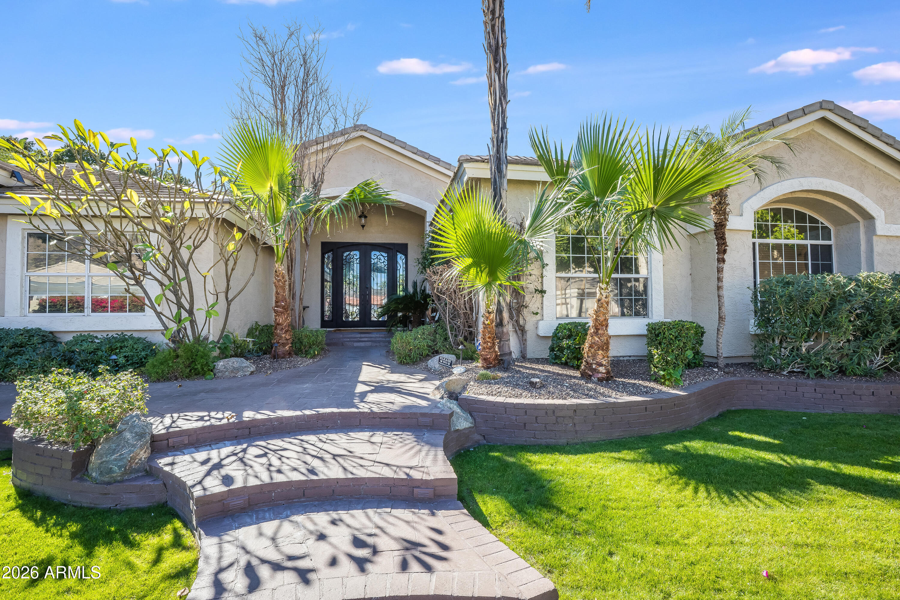 5335 W ROSE GARDEN Lane