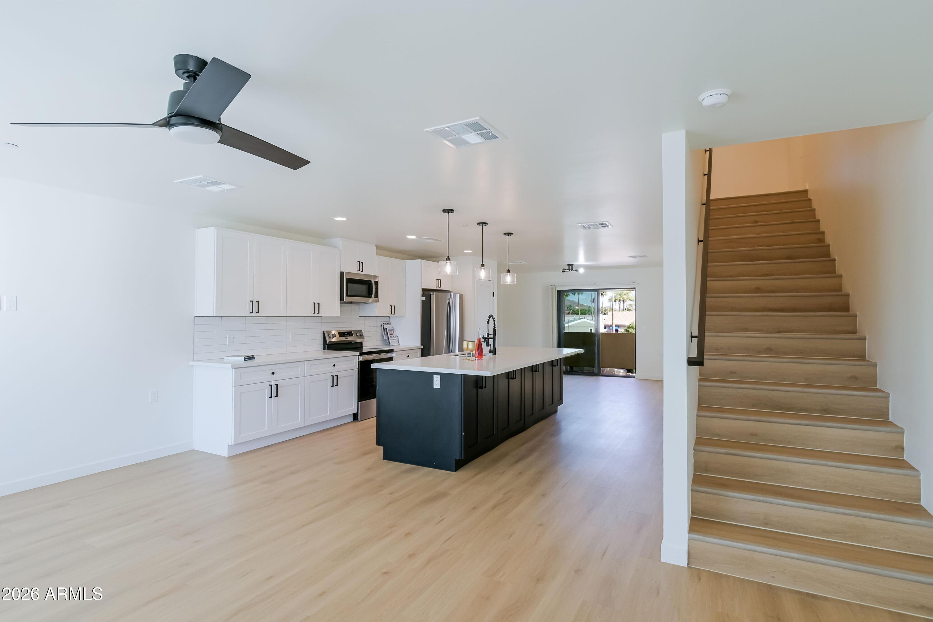 2502 E Paradise Lane Apt 1