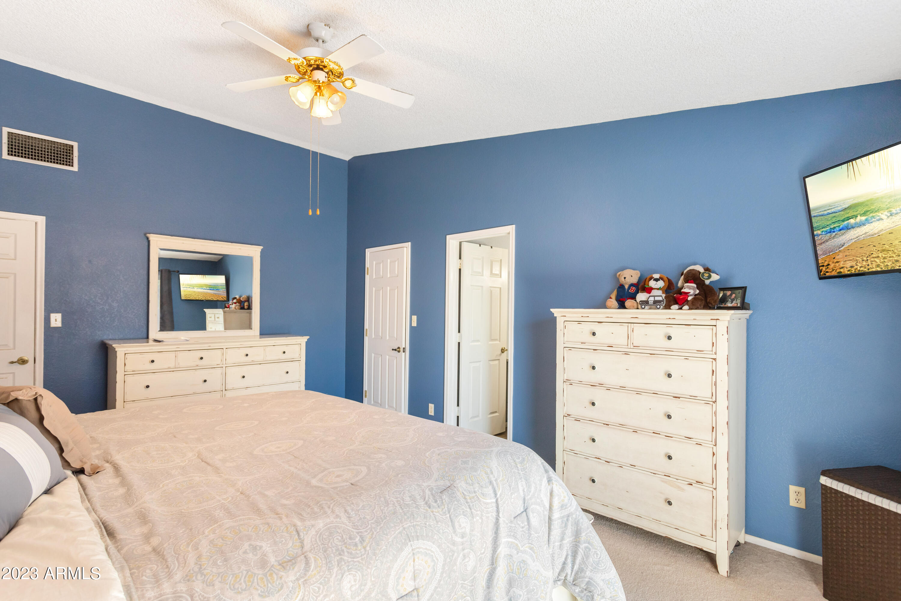 SUMMIT MEADOWS - Residential