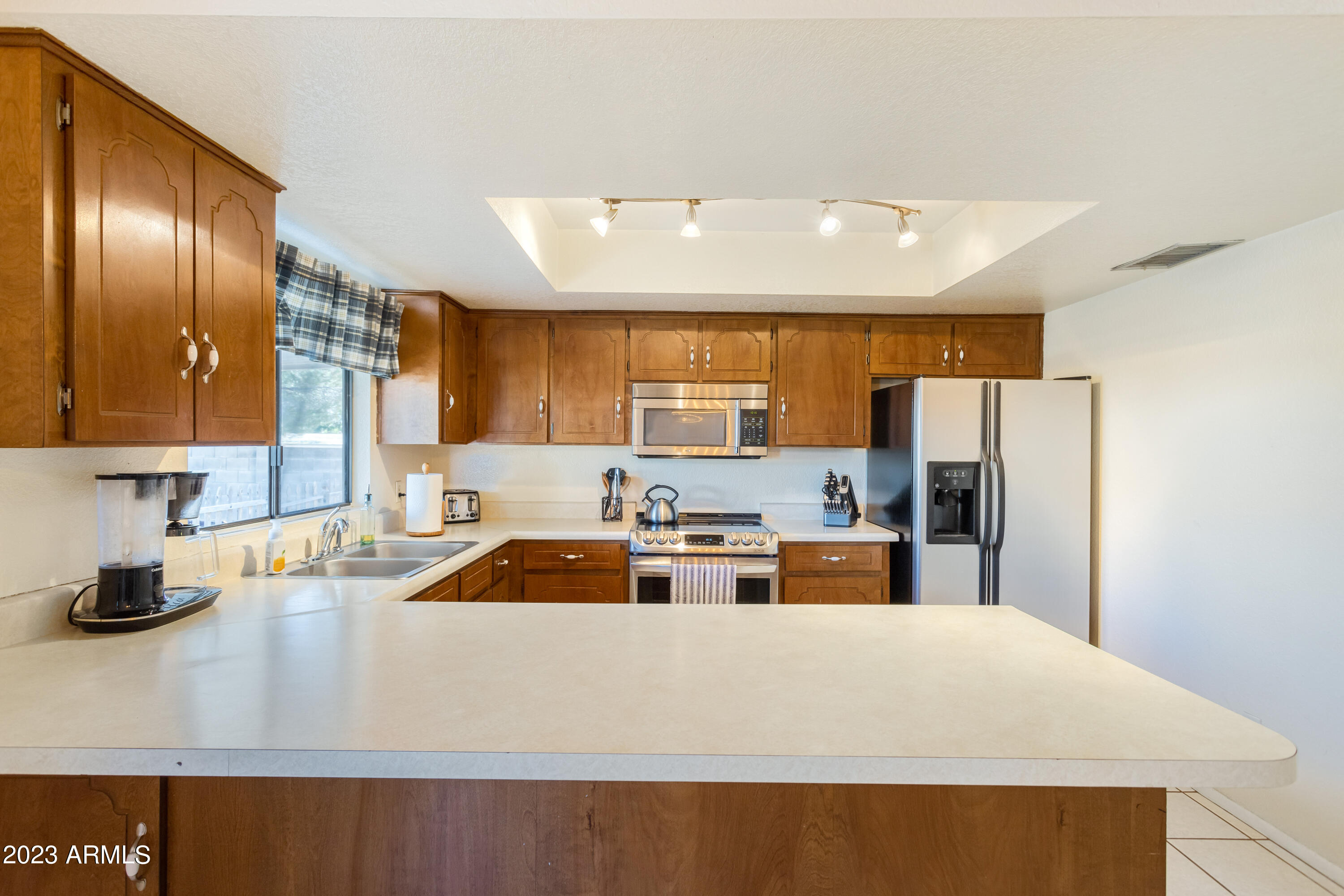 SUMMIT MEADOWS - Residential