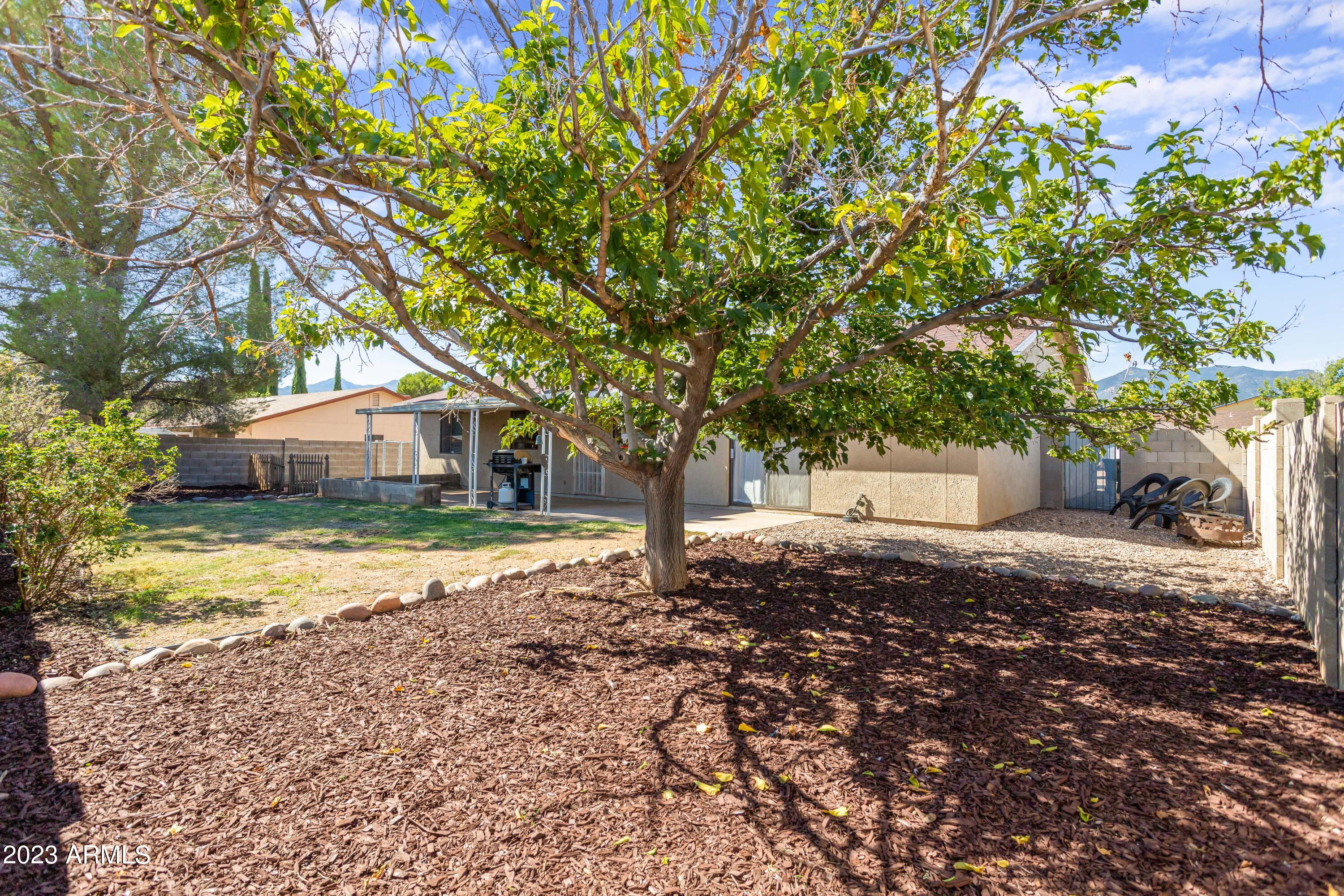 SUMMIT MEADOWS - Residential