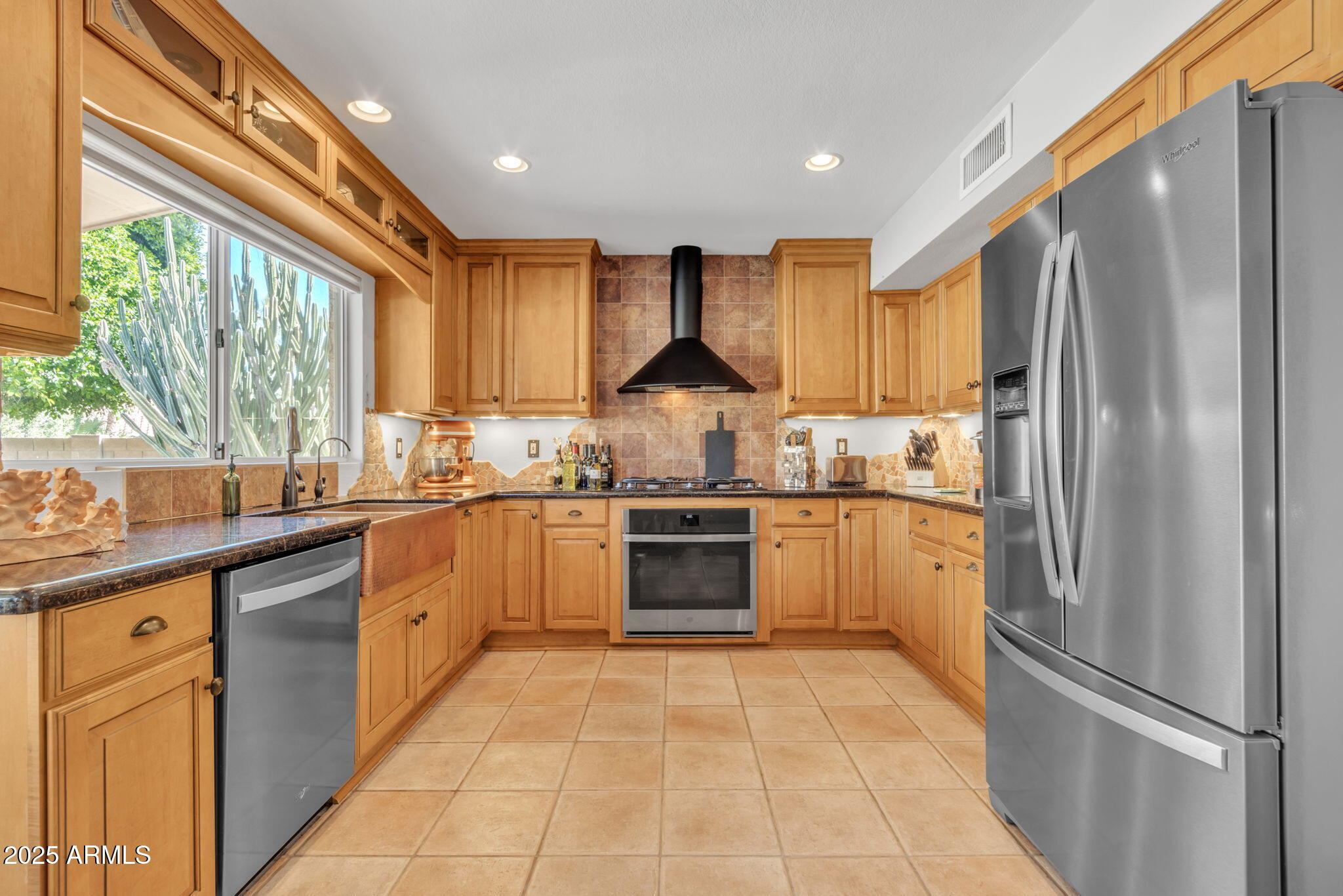 2340 W MYRTLE Drive