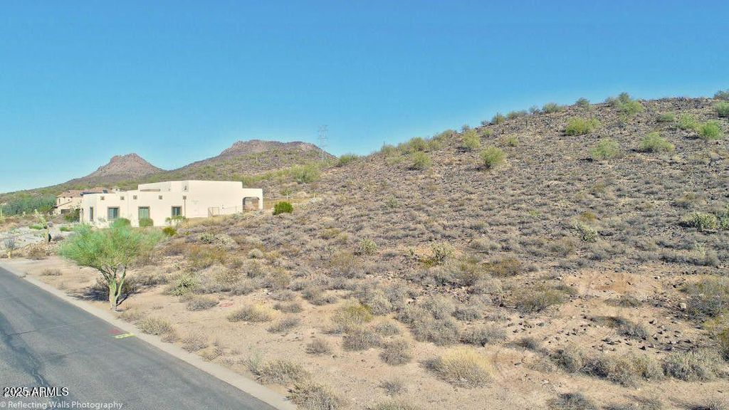 Photo of 24213 N 65th Avenue #28, Glendale, AZ 85310 (MLS # 6934868)