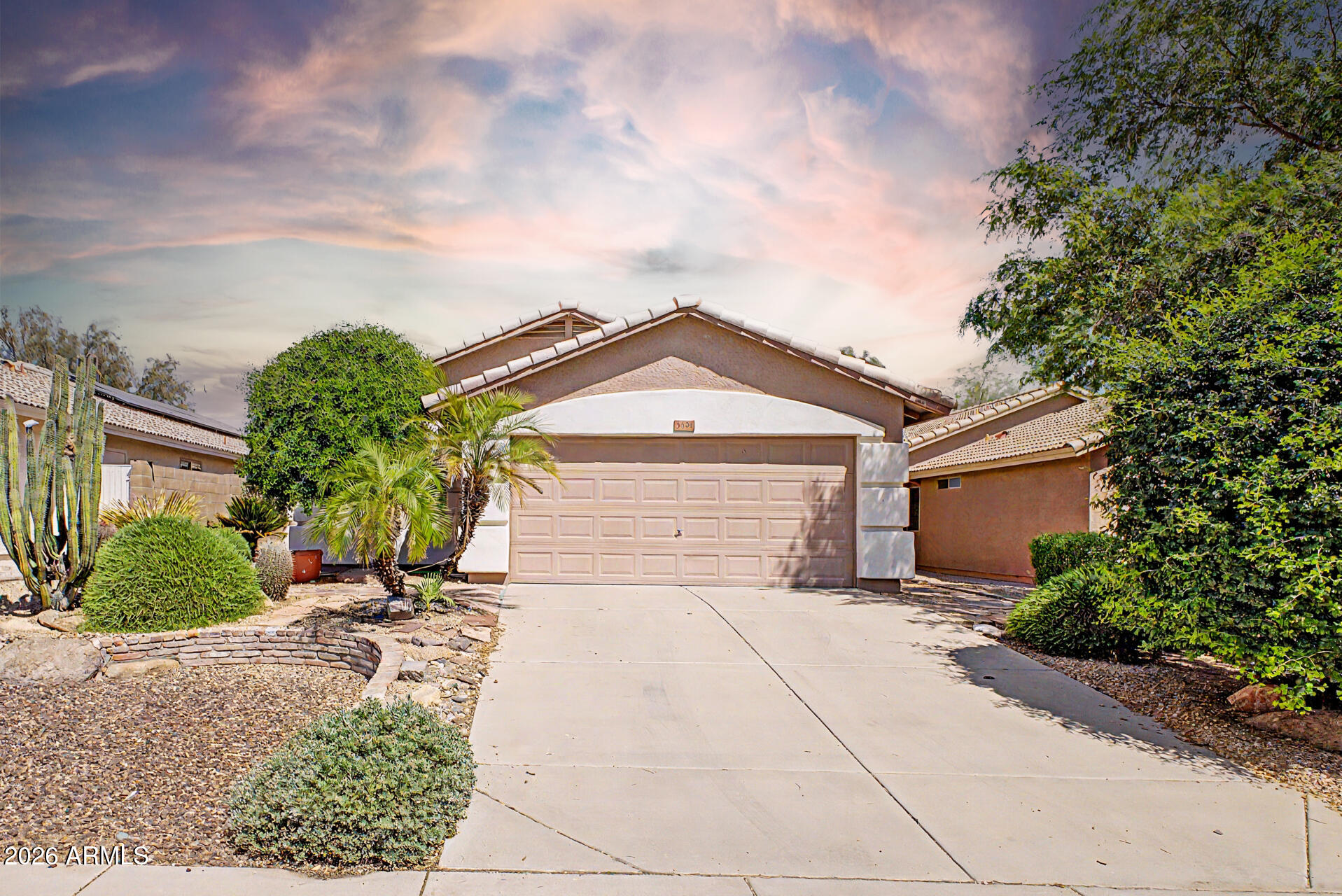 3691 S CONESTOGA Road