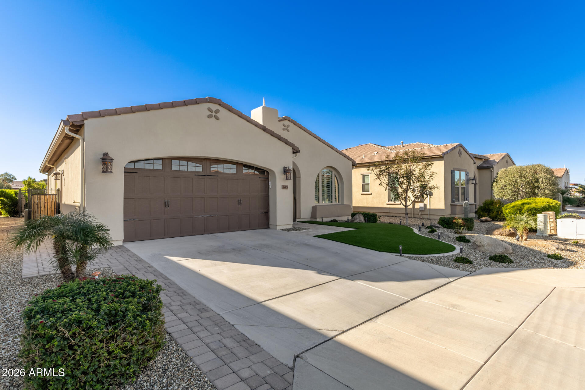 745 E FRUIT STAND Way