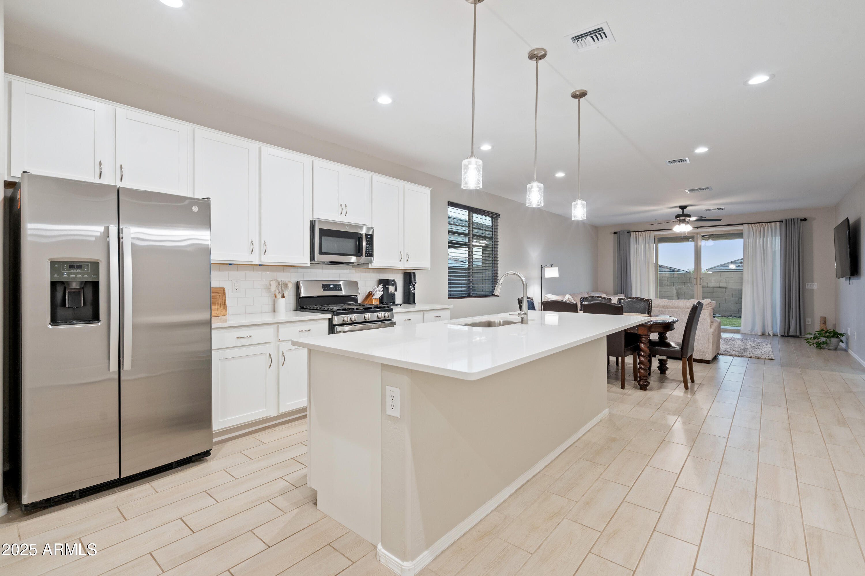 17829 W RED FOX Road