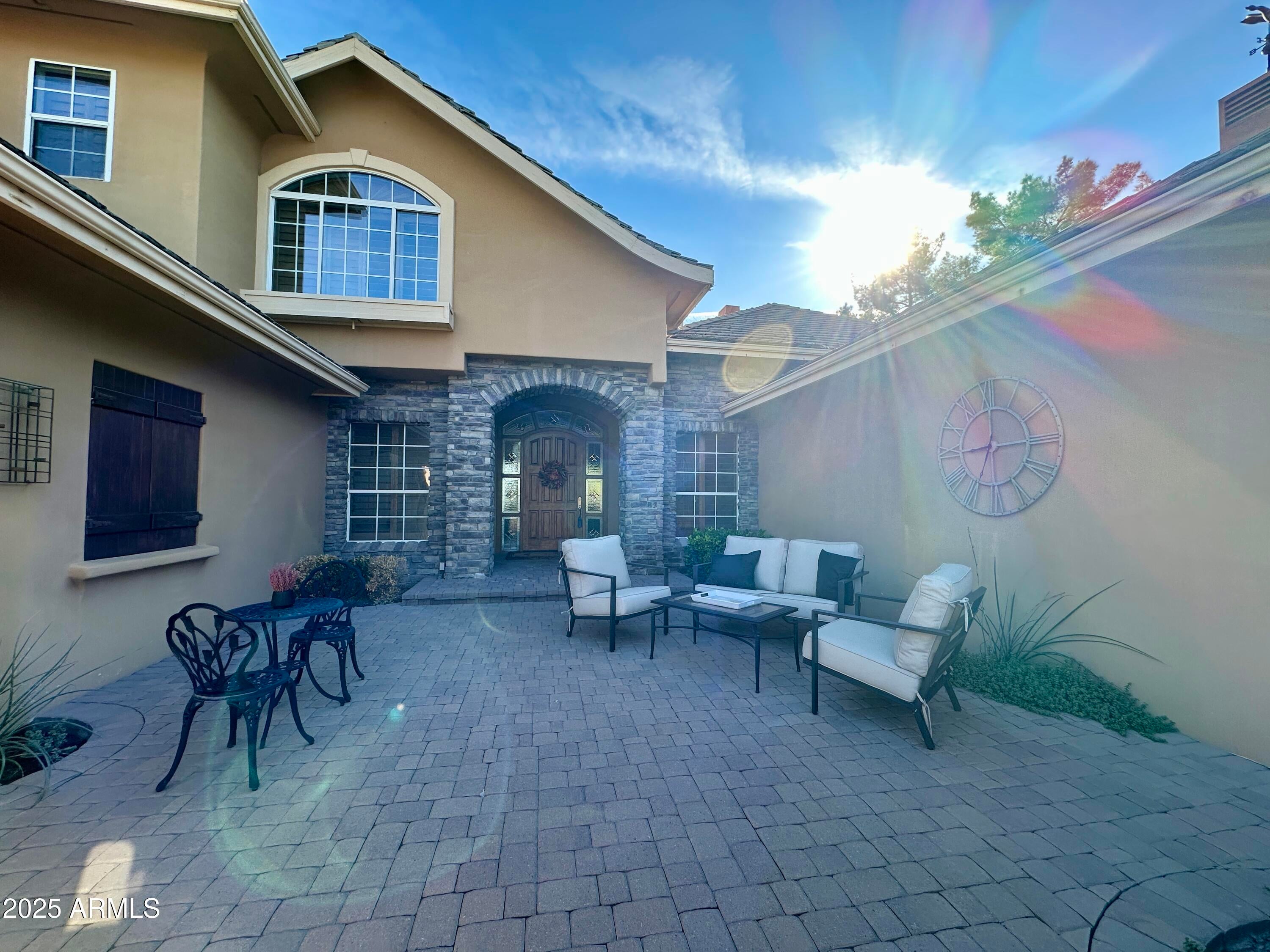 5711 W LINDA Lane